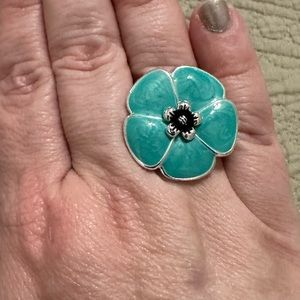 Premier blue flower statement ring. Size 8